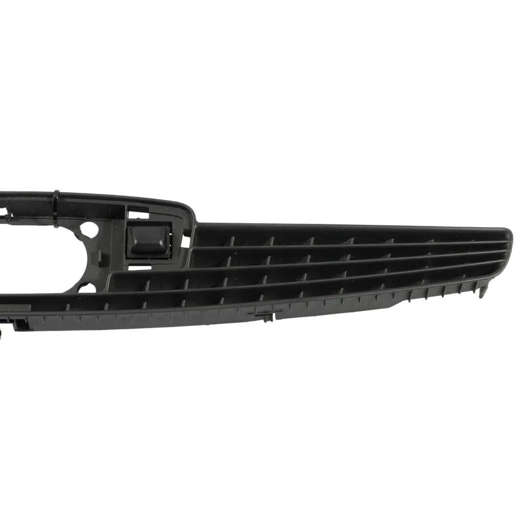 Audi A3 8P Cabrio Air Vent Dashboard Air Duct Centre - SKU 8P0819635 - Part number 8P0819635