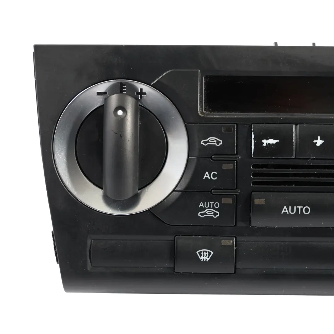 Audi A3 8P Dashboard Air Vent A/C Heater Climate Control Panel - SKU 8P0820043BC - Part number 8P0820043BC