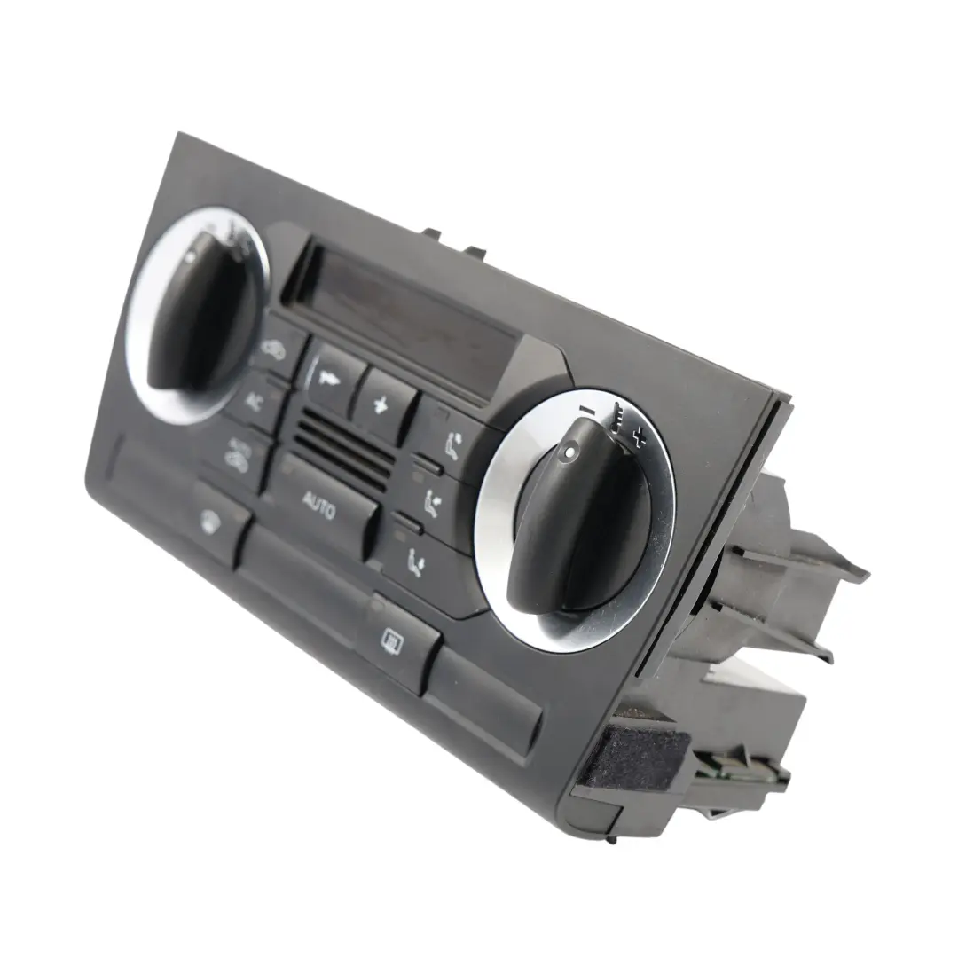 Audi A3 8P Dashboard Air Vent A/C Heater Climate Control Panel - SKU 8P0820043BC - Part number 8P0820043BC