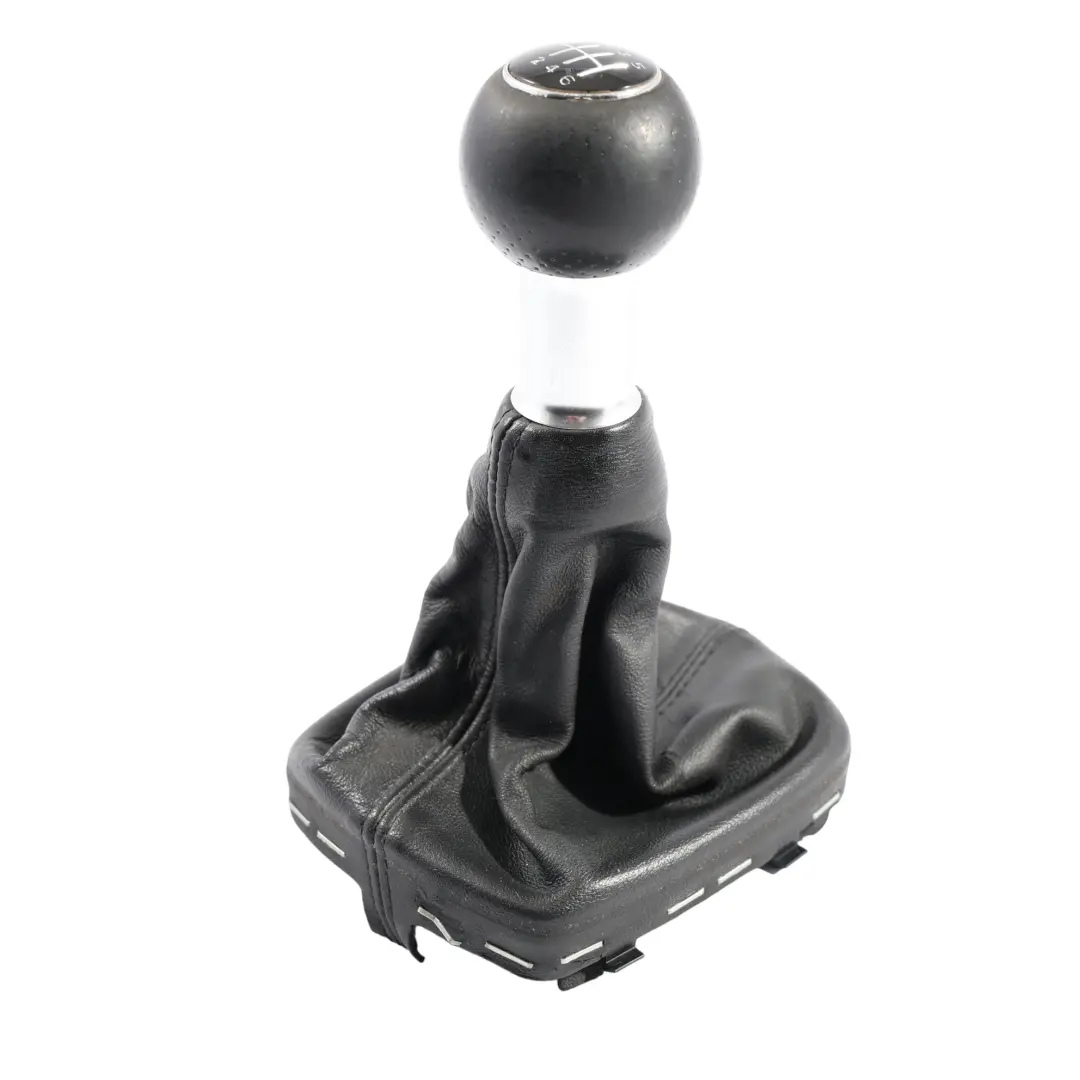 Pomo Selector Cambio Manual 6 Velocidades Cuero para Audi A3 8P Cabrio con número de pieza 8P0863278CG Audi A3 8P Cabrio Pomo Selector Cambio Manual 6 Velocidades Cuero - SKU 8P0863278CG - Número de pieza 8P0863278CG