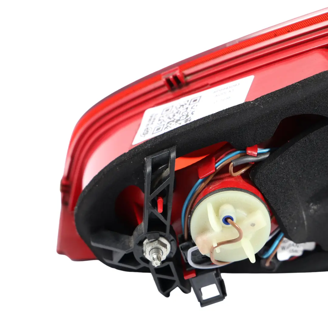 Audi A3 8P Cabrio Hintere Innere Heckklappe Licht Lampe Links 8P7945093 - SKU 8P0945093 - Teilenummer 8P0945093