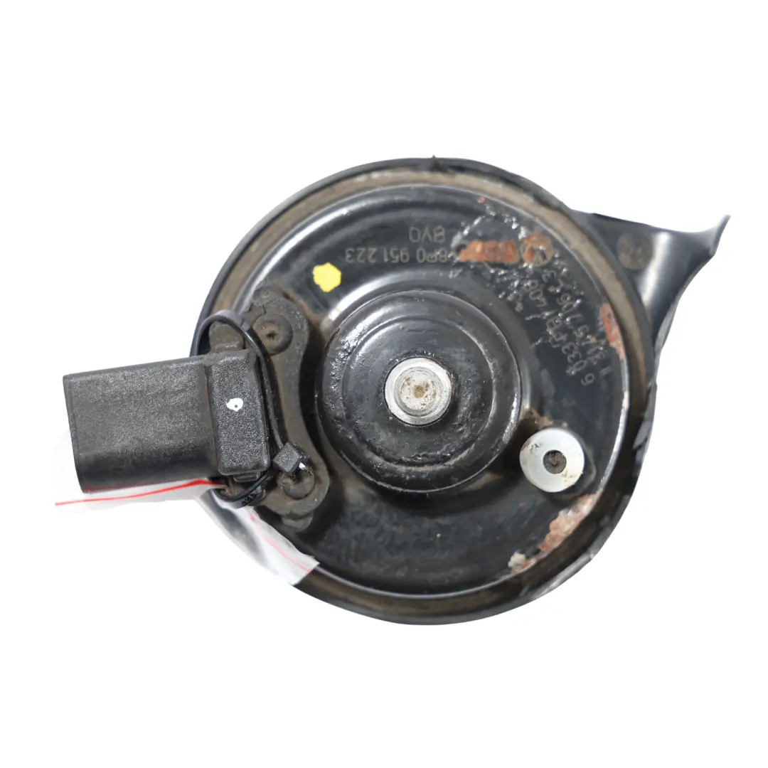 Klakson Audi A3 8P Sygnał Dźwiękowy Wysoki Ton Dźwięk do o numerze 8P0951229 Klakson Audi A3 8P Sygnał Dźwiękowy Wysoki Ton Dźwięk - SKU 8P0951229 - Numer Części 8P0951229