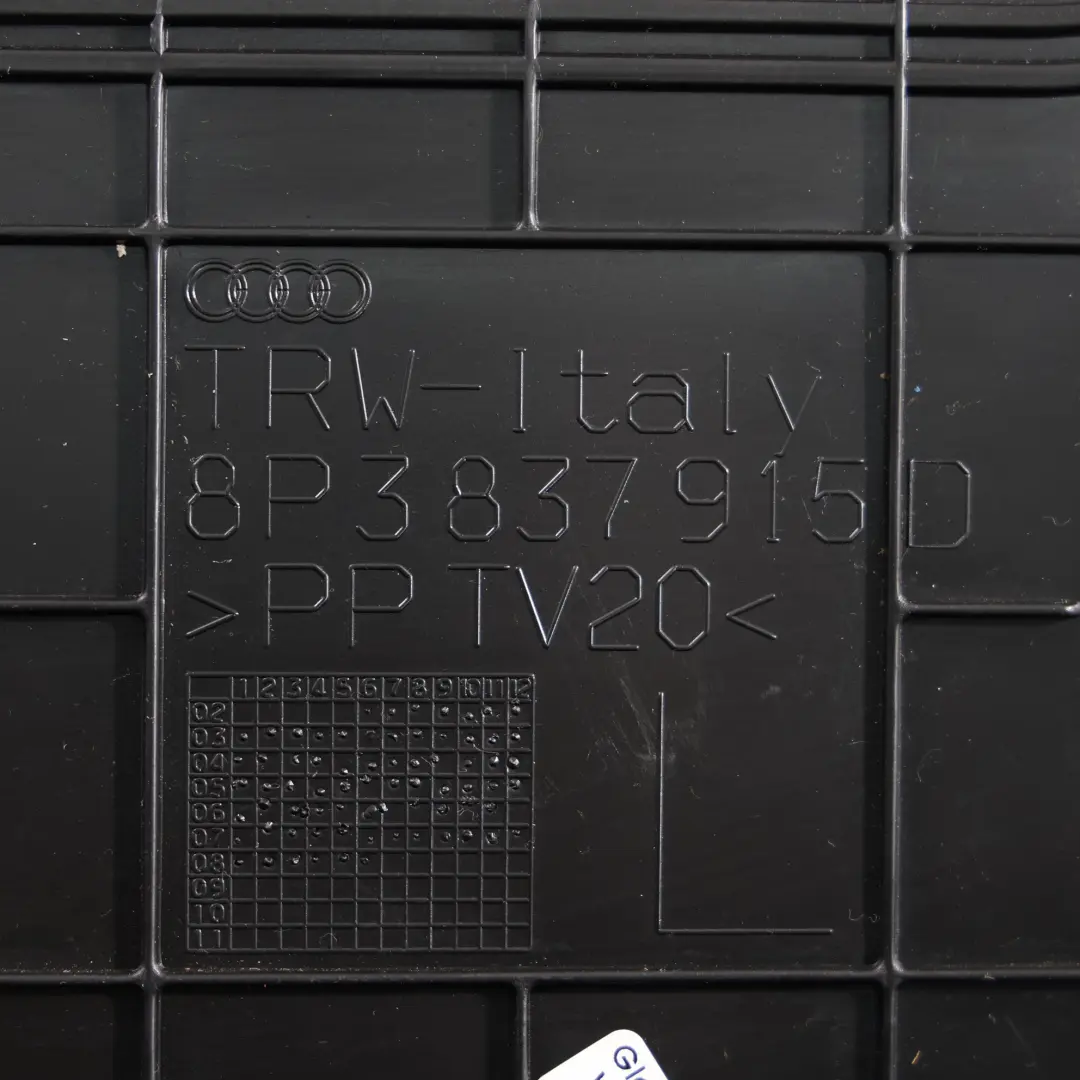 Audi A3 8P Pokrycie Osłona Wewnętrzna Drzwi Lewy Przód - SKU 8P3837915D - Numer Części 8P3837915D