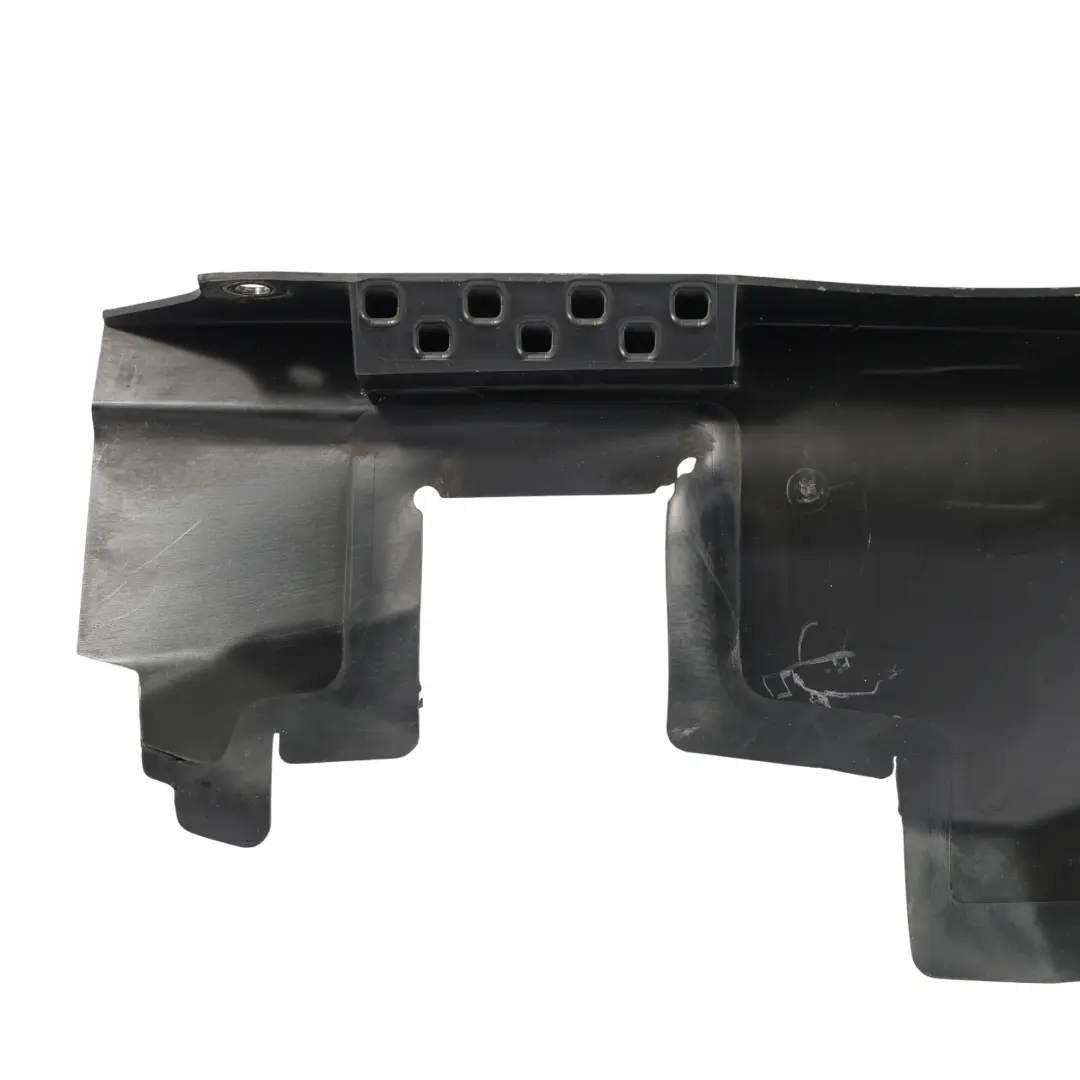 Audi A3 8V Guide De Conduit D'Air De Radiateur Avant Gauche - SKU 8P4121283B - Numéro de pièce 8P4121283B
