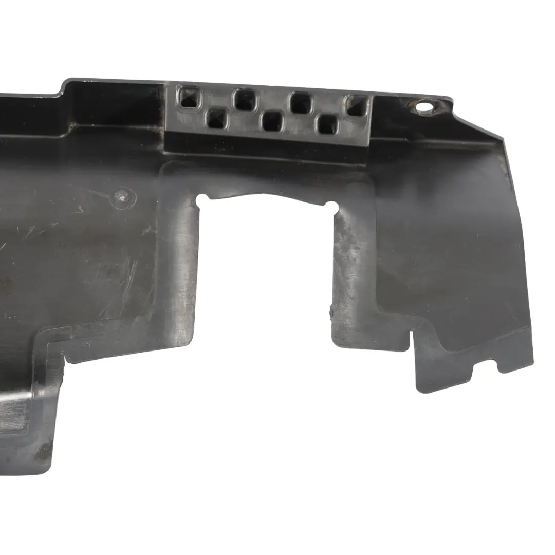 Audi A3 8V Anteriore Destro Radiatore Condotto Aria Guida Paraurti - SKU 8P4121284B - Numero di parte 8P4121284B