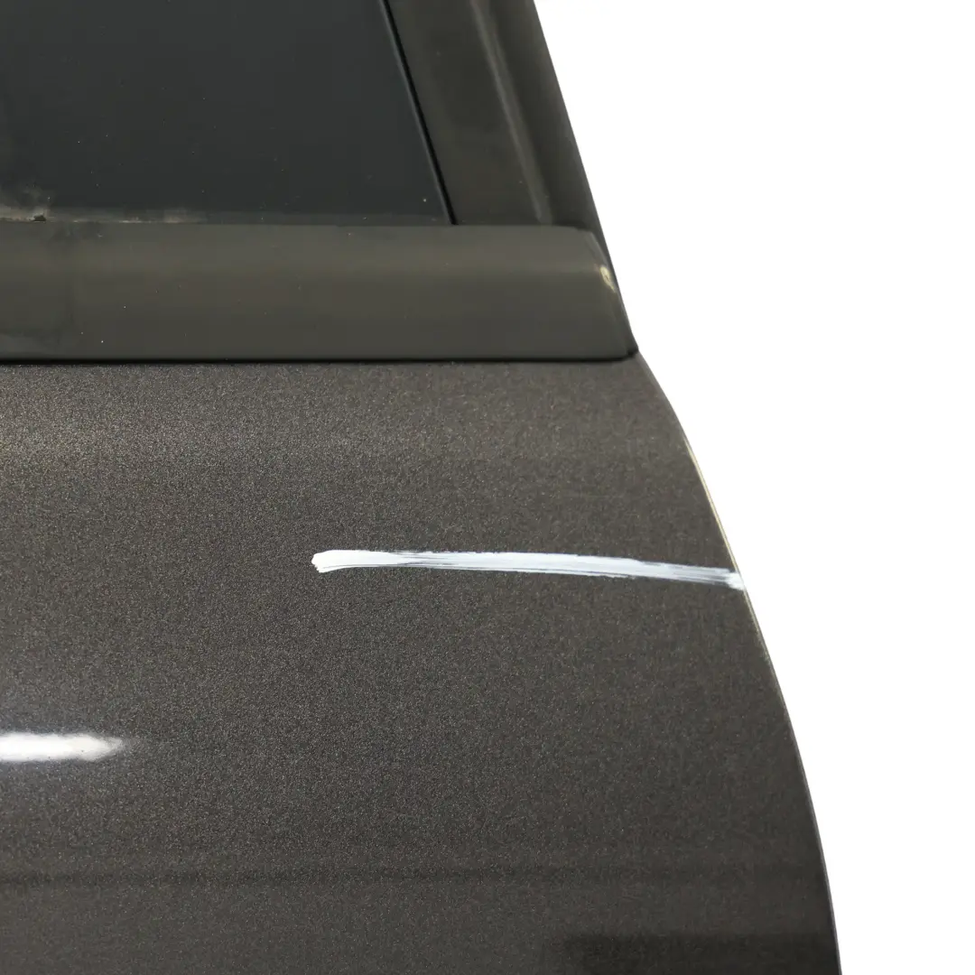 Sportback Puerta Trasera Izquierda Lava Grey Pearl Effect - Z7L para Audi A3 8P con número de pieza 8P4833051A Audi A3 8P Sportback Puerta Trasera Izquierda Lava Grey Pearl Effect - Z7L - SKU 8P4833051A-LAG - Número de pieza 8P4833051A