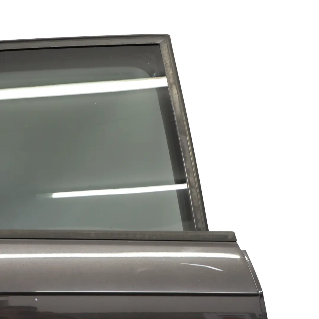 Sportback Puerta Trasera Derecha Lava Grey Perla - Z7L para Audi A3 8P con número de pieza 8P4833052A Audi A3 8P Sportback Puerta Trasera Derecha Lava Grey Perla - Z7L - SKU 8P4833052A-LAG - Número de pieza 8P4833052A