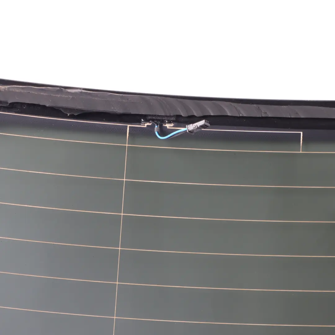 Sportback Szyba Tylna AS3 Przyciemniana do Audi A3 S3 8P o numerze 8P4845501D Audi A3 S3 8P Sportback Szyba Tylna AS3 Przyciemniana - SKU 8P4845501D - Numer Części 8P4845501D