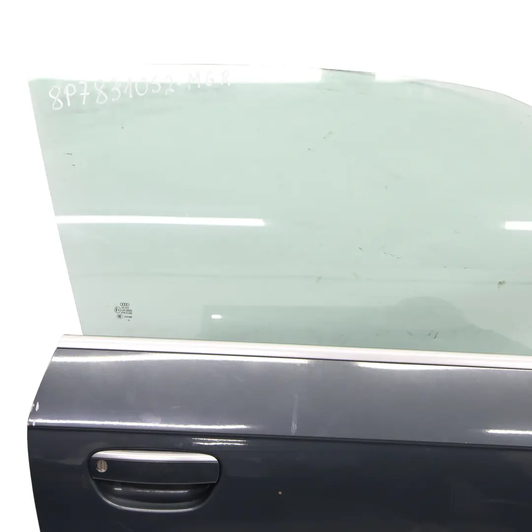 Drzwi Prawe Przednie Meteor Grey Szary Metalik - Z7H do Audi A3 8P Cabrio o numerze 8P7831052 Audi A3 8P Cabrio Drzwi Prawe Przednie Meteor Grey Szary Metalik - Z7H - SKU 8P7831052-MGR - Numer Części 8P7831052