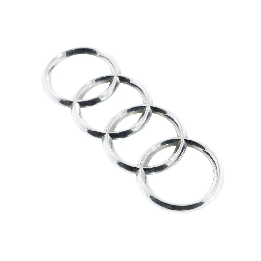 Emblema Baule Posteriore Coperchio Portellone Logo Chrome per Audi A3 8P con numero di parte 8P7853742A Audi A3 8P Emblema Baule Posteriore Coperchio Portellone Logo Chrome - SKU 8P7853742A - Numero di parte 8P7853742A