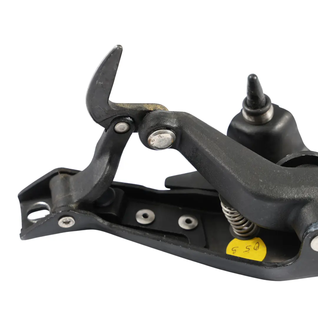 Roof Latch Catch Lock Carrier Right O/S to Audi A3 8P Cabriolet with Part number 8P7871406 Audi A3 8P Cabriolet Roof Latch Catch Lock Carrier Right O/S - SKU 8P7871406 - Part number 8P7871406