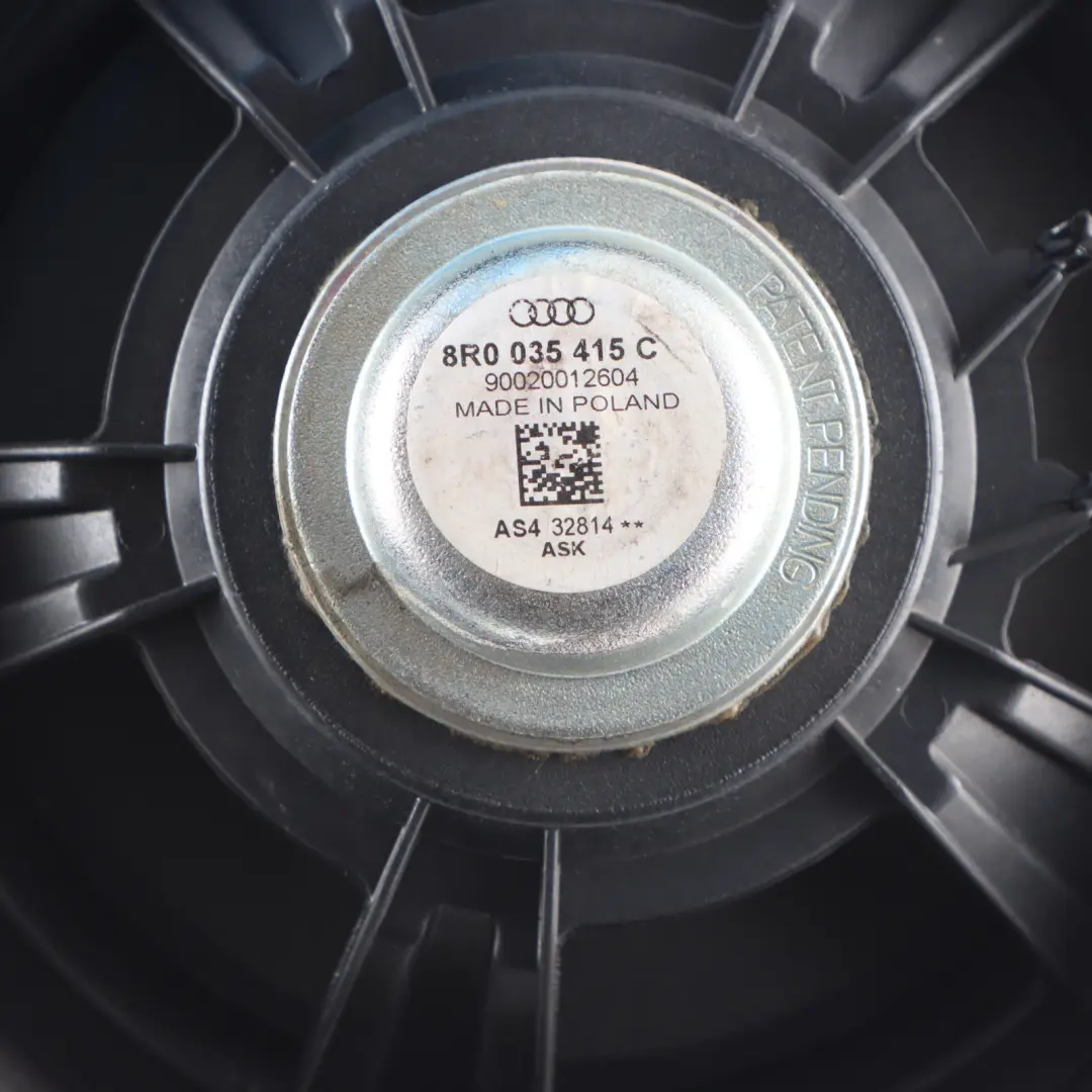 Głośnik Audio Przód Lewy Prawy Drzwi do Audi Q5 8R o numerze 8R0035415C Audi Q5 8R Głośnik Audio Przód Lewy Prawy Drzwi - SKU 8R0035415C - Numer Części 8R0035415C