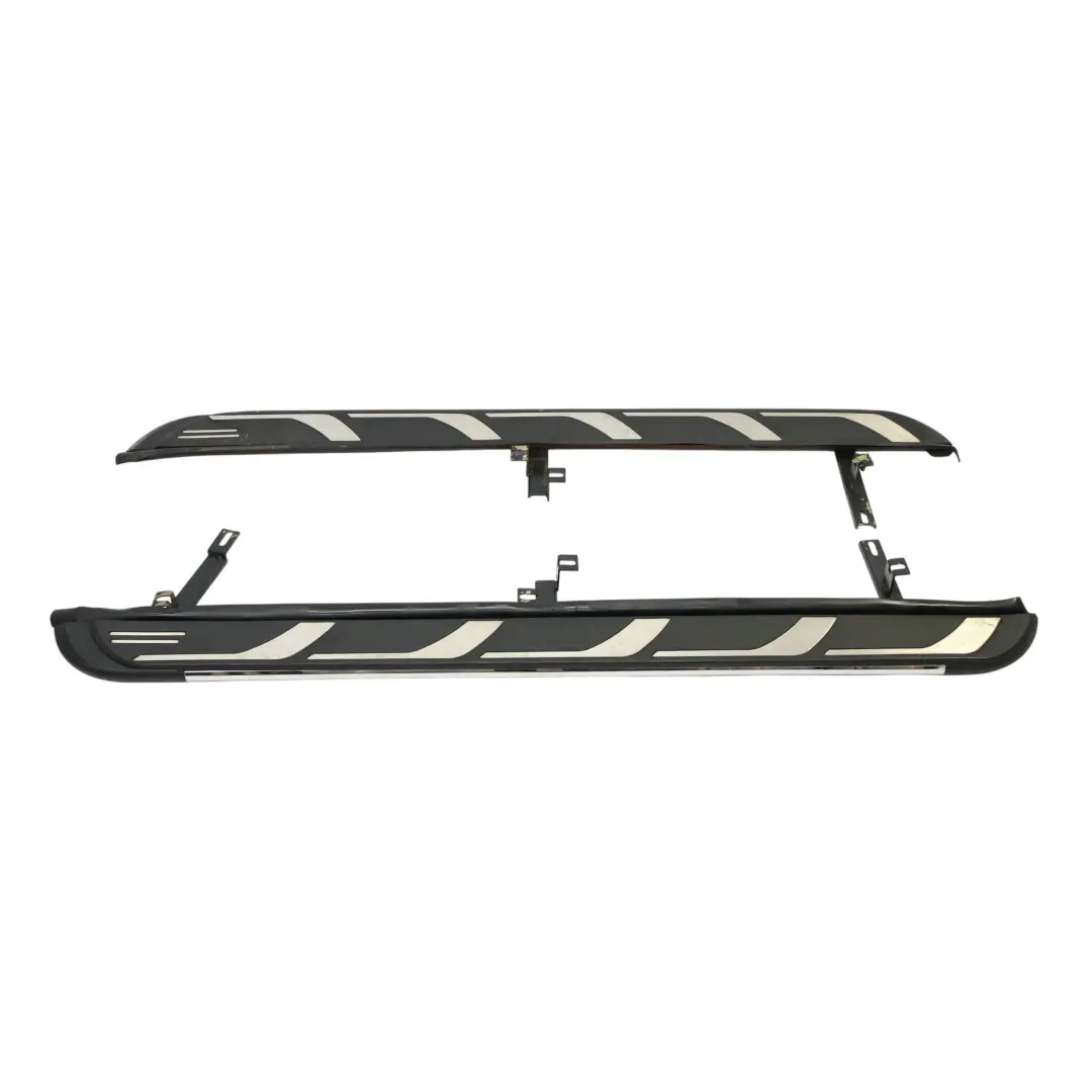 Set di finiture piastra soglia Porta Anteriore Sinistra Destra per Audi Q5 8R con numero di parte 8R0071065A Audi Q5 8R Set di finiture piastra soglia Porta Anteriore Sinistra Destra - SKU 8R0071065A - Numero di parte 8R0071065A