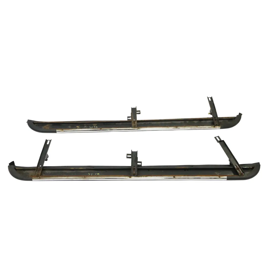 Set di finiture piastra soglia Porta Anteriore Sinistra Destra per Audi Q5 8R con numero di parte 8R0071065A Audi Q5 8R Set di finiture piastra soglia Porta Anteriore Sinistra Destra - SKU 8R0071065A - Numero di parte 8R0071065A