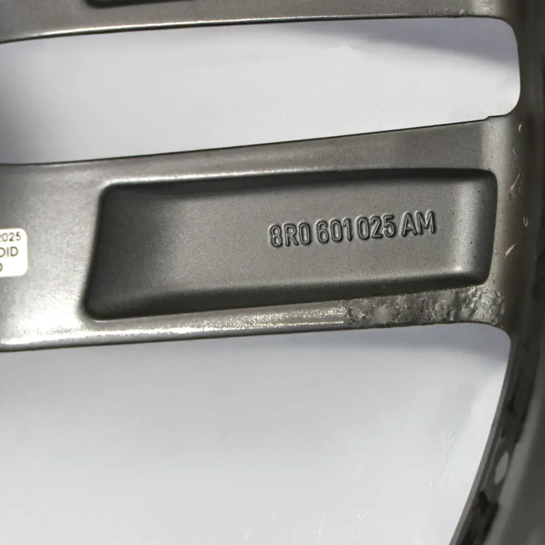 Llanta Audi Q5 SQ5 8R Aleación Plata Claro 21" 8,5J ET:33 para con número de pieza 8R0601025AM Llanta Audi Q5 SQ5 8R Aleación Plata Claro 21" 8,5J ET:33 - SKU 8R0601025AM-1 - Número de pieza 8R0601025AM