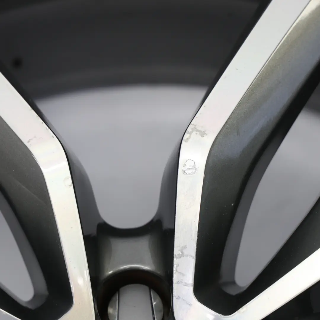 Alufelga Felga Aluminiowa 21" 8,5J ET:33 do Audi Q5 SQ5 8R o numerze 8R0601025AM Audi Q5 SQ5 8R Alufelga Felga Aluminiowa 21" 8,5J ET:33 - SKU 8R0601025AM-2 - Numer Części 8R0601025AM