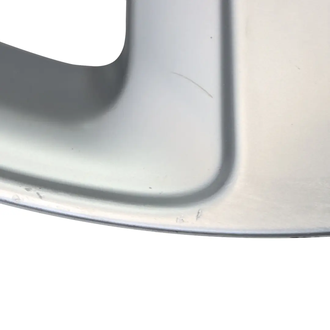 Jante Alliage Argent 19" 8J ET:39 À Rayons Étoilés pour Audi Q5 8R à propos du numéro de pièce 8R0601025BD Audi Q5 8R Jante Alliage Argent 19" 8J ET:39 À Rayons Étoilés - SKU 8R0601025BD-2 - Numéro de pièce 8R0601025BD