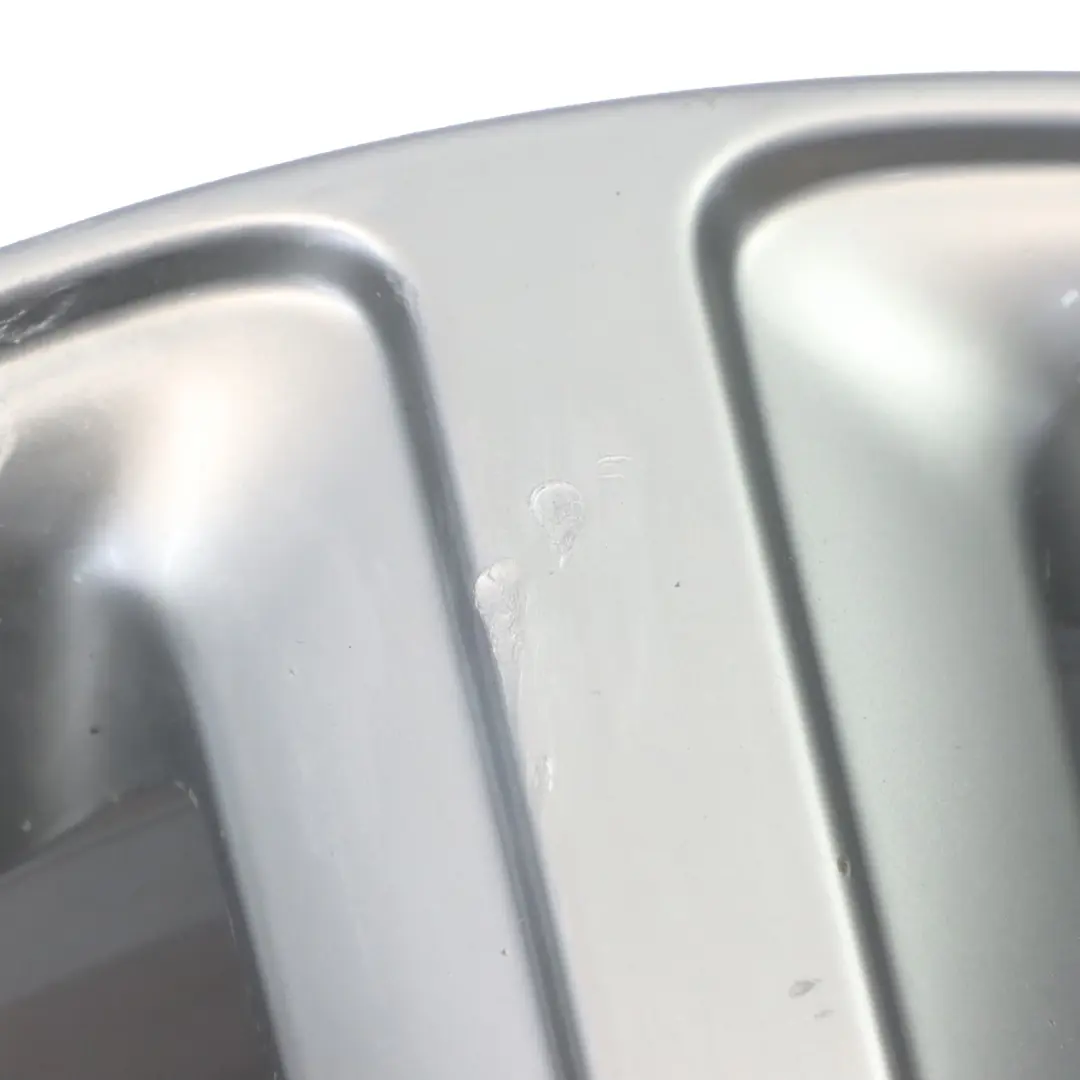 Jante Alliage Argent 19" 8J ET:39 À Rayons Étoilés pour Audi Q5 8R à propos du numéro de pièce 8R0601025BD Audi Q5 8R Jante Alliage Argent 19" 8J ET:39 À Rayons Étoilés - SKU 8R0601025BD-2 - Numéro de pièce 8R0601025BD