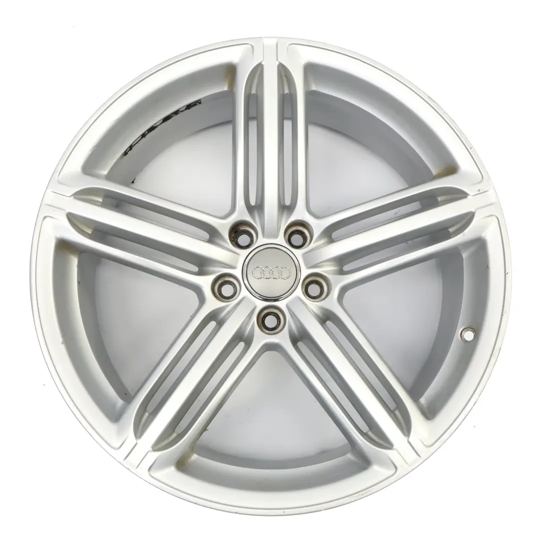 Argento Luce Cerchio in lega 20" 8,5J ET:33 8R0601025BG per Audi Q5 8R con numero di parte 8R0601025BG-1 Audi Q5 8R Argento Luce Cerchio in lega 20" 8,5J ET:33 8R0601025BG - SKU 8R0601025BG-1 - Numero di parte 8R0601025BG-1