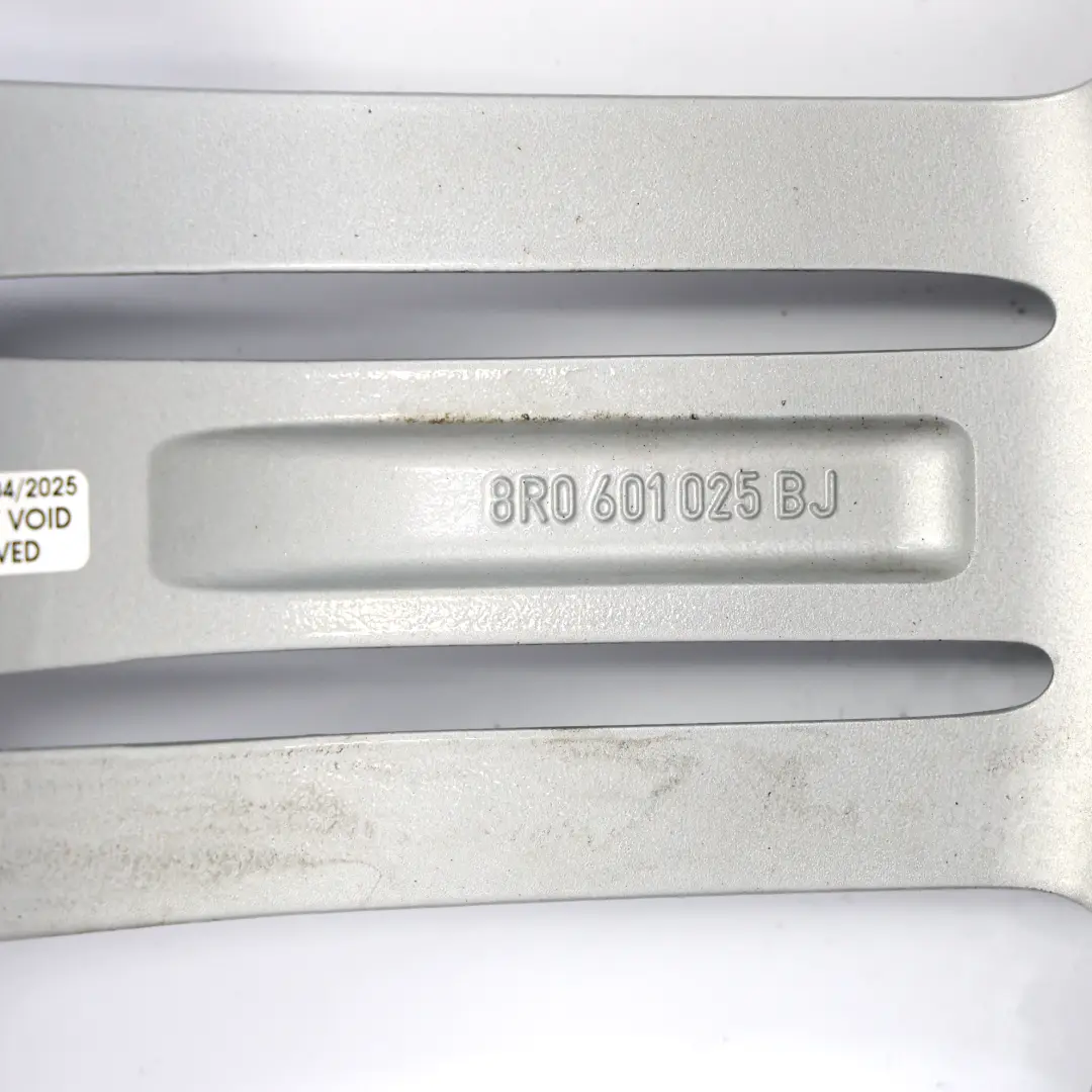 Light Wheel Alloy Rim 20" 8,5J ET:33 to Audi Q5 8R Silver with Part number 8R0601025BJ Audi Q5 8R Silver Light Wheel Alloy Rim 20" 8,5J ET:33 - SKU 8R0601025BJ-3 - Part number 8R0601025BJ