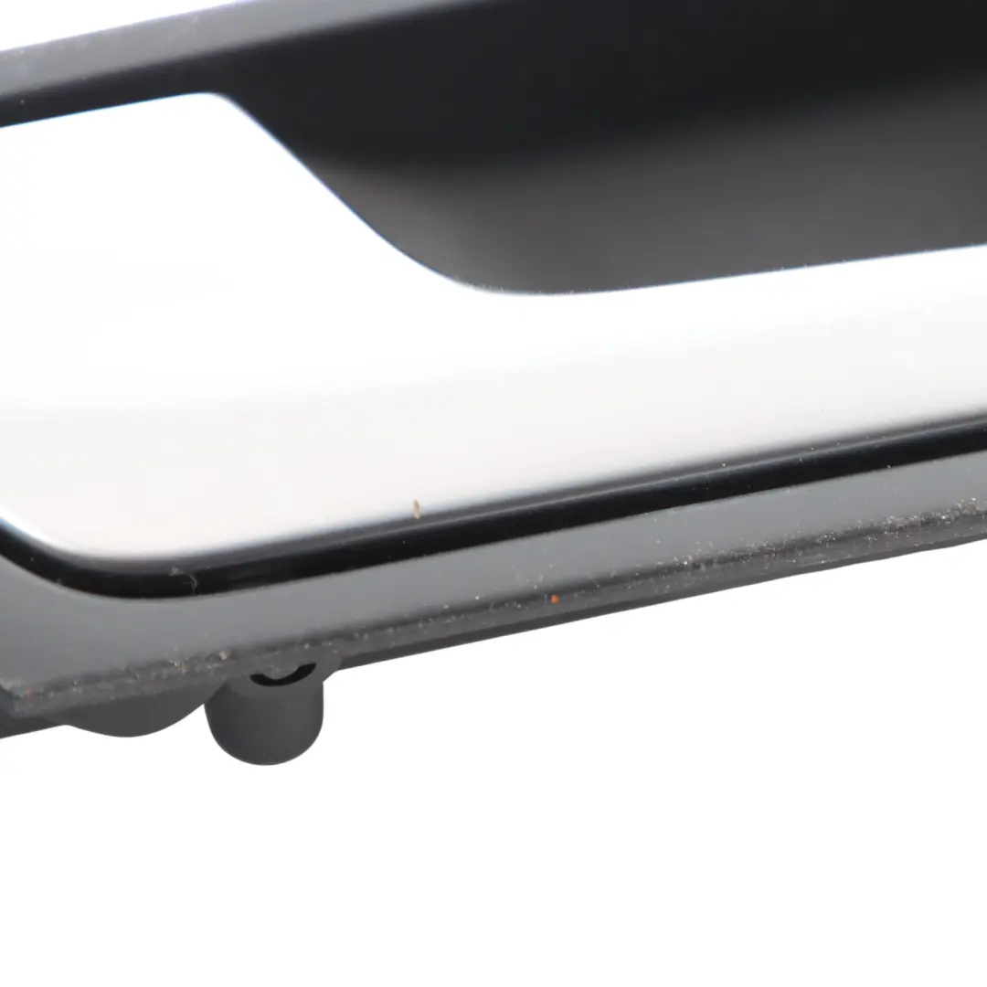 Tirador Puerta Trasera Interior Izquierdo Gris para Audi Q5 8R con número de pieza 8R0839019A Audi Q5 8R Tirador Puerta Trasera Interior Izquierdo Gris - SKU 8R0839019A - Número de pieza 8R0839019A