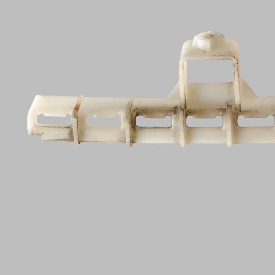 Audi Q5 8R Rear Window Glass Guide Truck Rail Left N/S - SKU 8R0839067C - Part number 8R0839067C