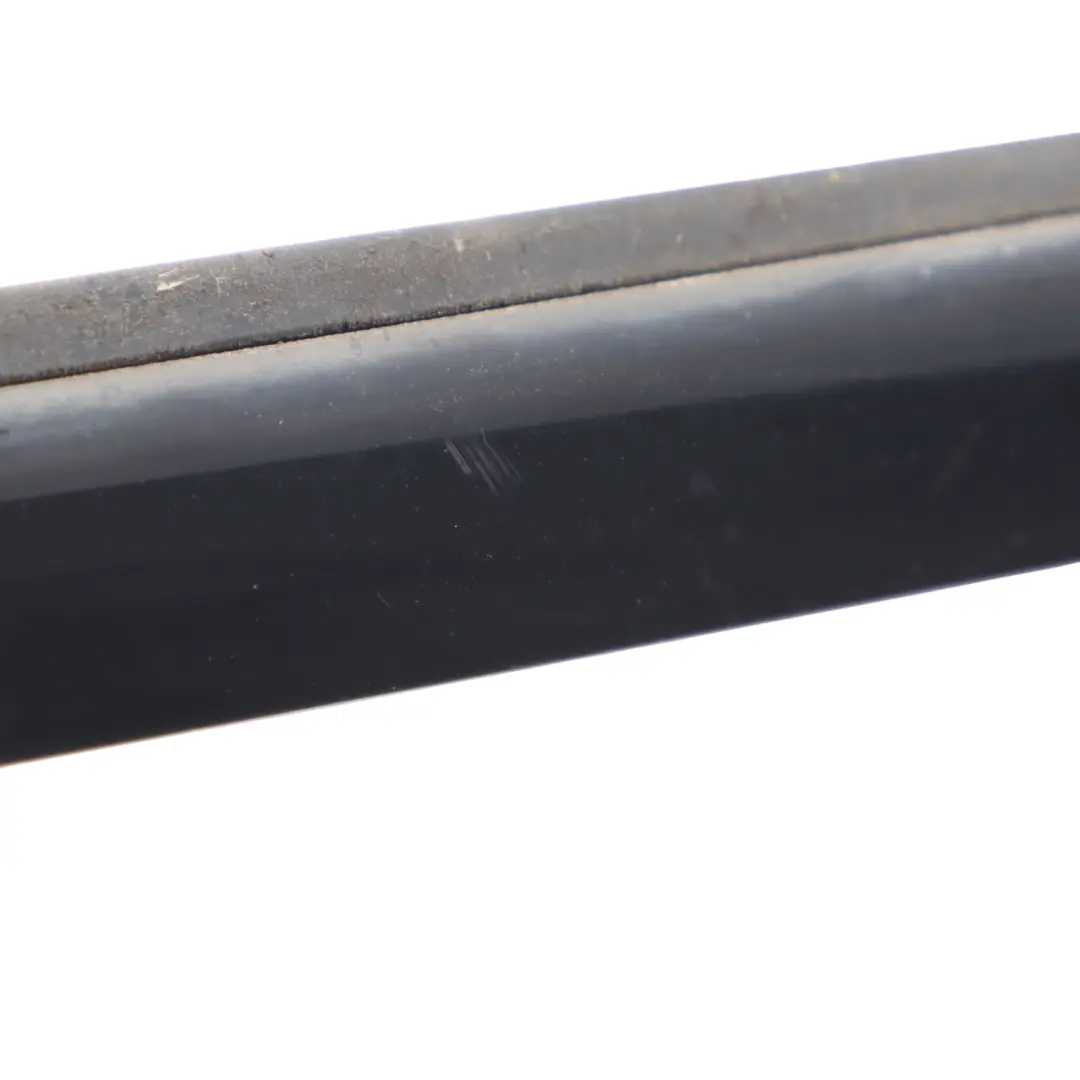 Window Front Seal Door Left N/S Gasket Weatherstrip to Audi Q5 8R with Part number 8R0853283H Audi Q5 8R Window Front Seal Door Left N/S Gasket Weatherstrip - SKU 8R0853283H - Part number 8R0853283H