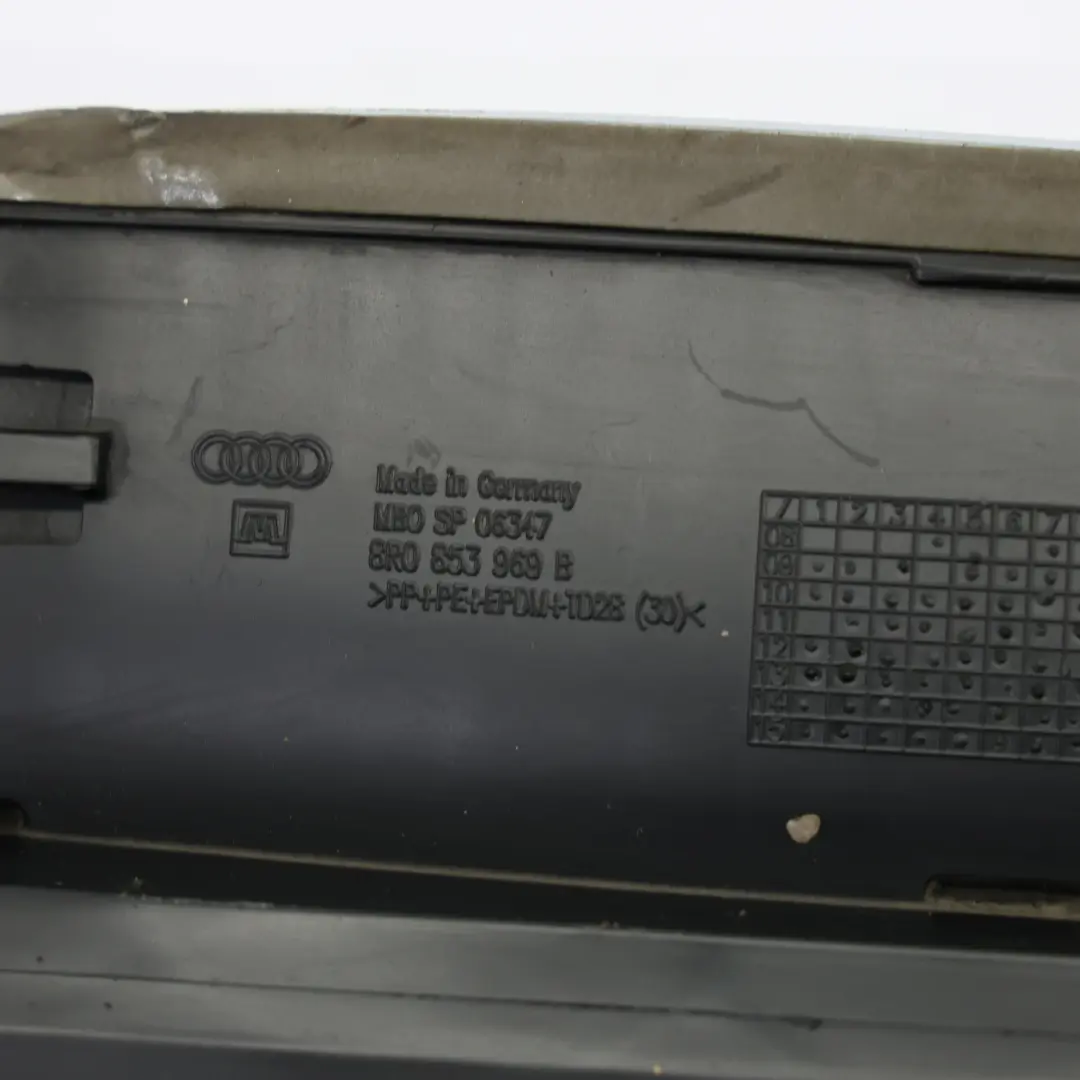 Inferior De Puerta Trasera Tapa Izquierda Glacier White Pearl - S9R para Audi Q5 8R con número de pieza 8R0853969B Audi Q5 8R Inferior De Puerta Trasera Tapa Izquierda Glacier White Pearl - S9R - SKU 8R0853969B-MGW - Número de pieza 8R0853969B