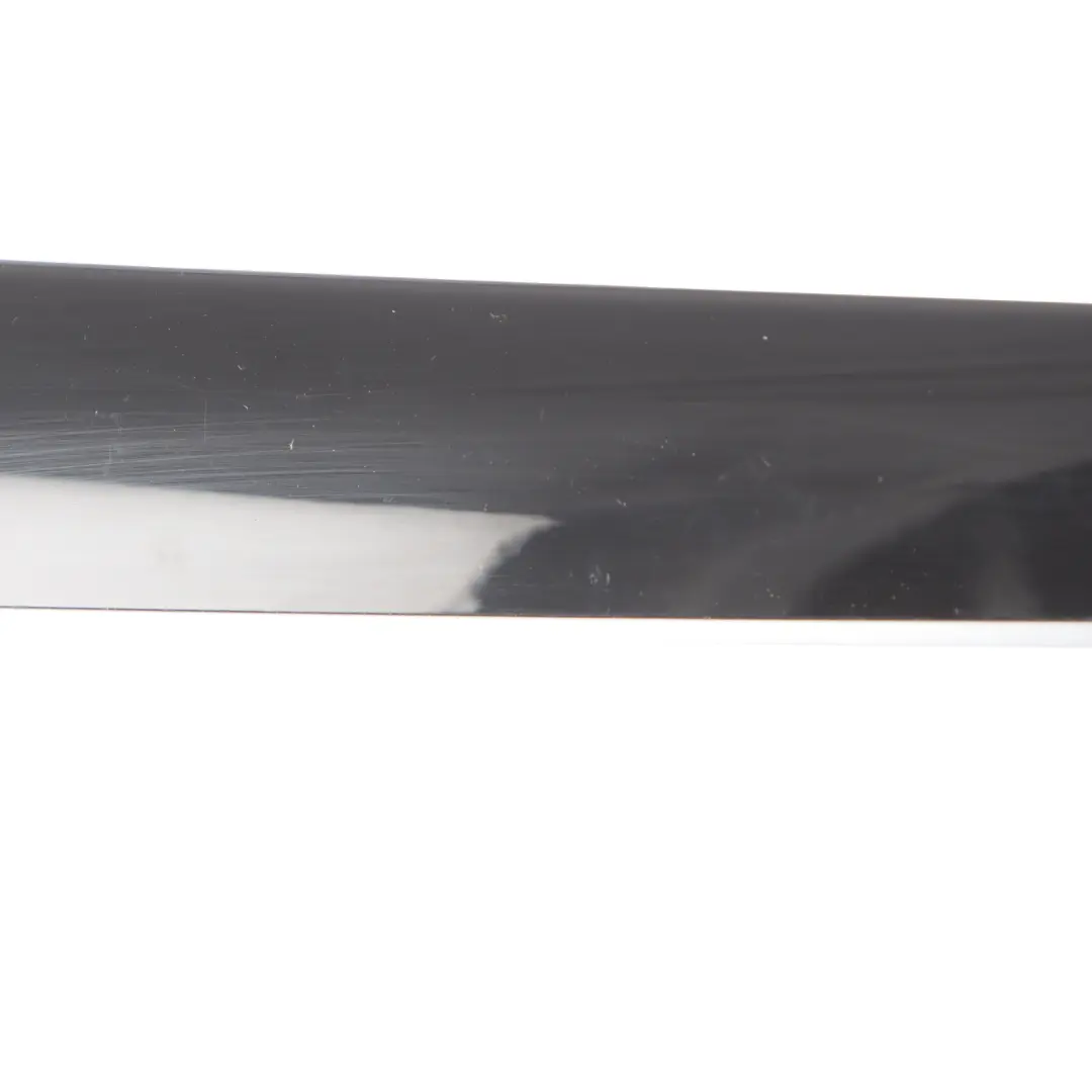 Listwa Ozdobna Drzwi Przód Tył Lewa Czarna do Audi Q5 8R o numerze 8R0867409G Audi Q5 8R Listwa Ozdobna Drzwi Przód Tył Lewa Czarna - SKU 8R0867409G - Numer Części 8R0867409G