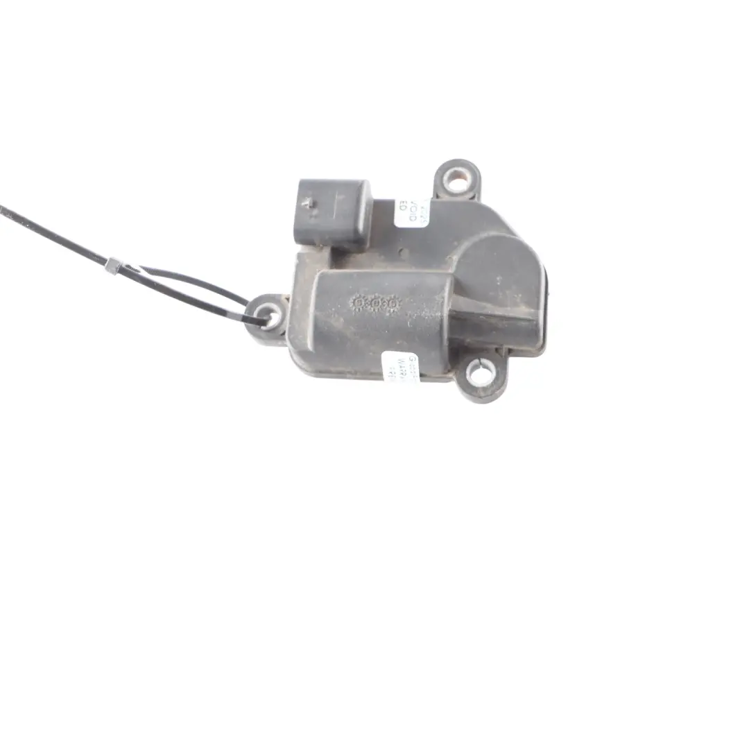 Benzin Abgas Klappe Motor Stellantrieb für Audi RS3 8V mit Teilenummer 8S0133246B Audi RS3 8V Benzin Abgas Klappe Motor Stellantrieb - SKU 8S0133246B - Teilenummer 8S0133246B
