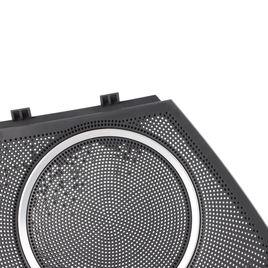 Audi A5 8T Puerta Trasera Altavoz Malla Cubierta Panel Trim Izquierda - SKU 8T0035435A - Número de pieza 8T0035435A