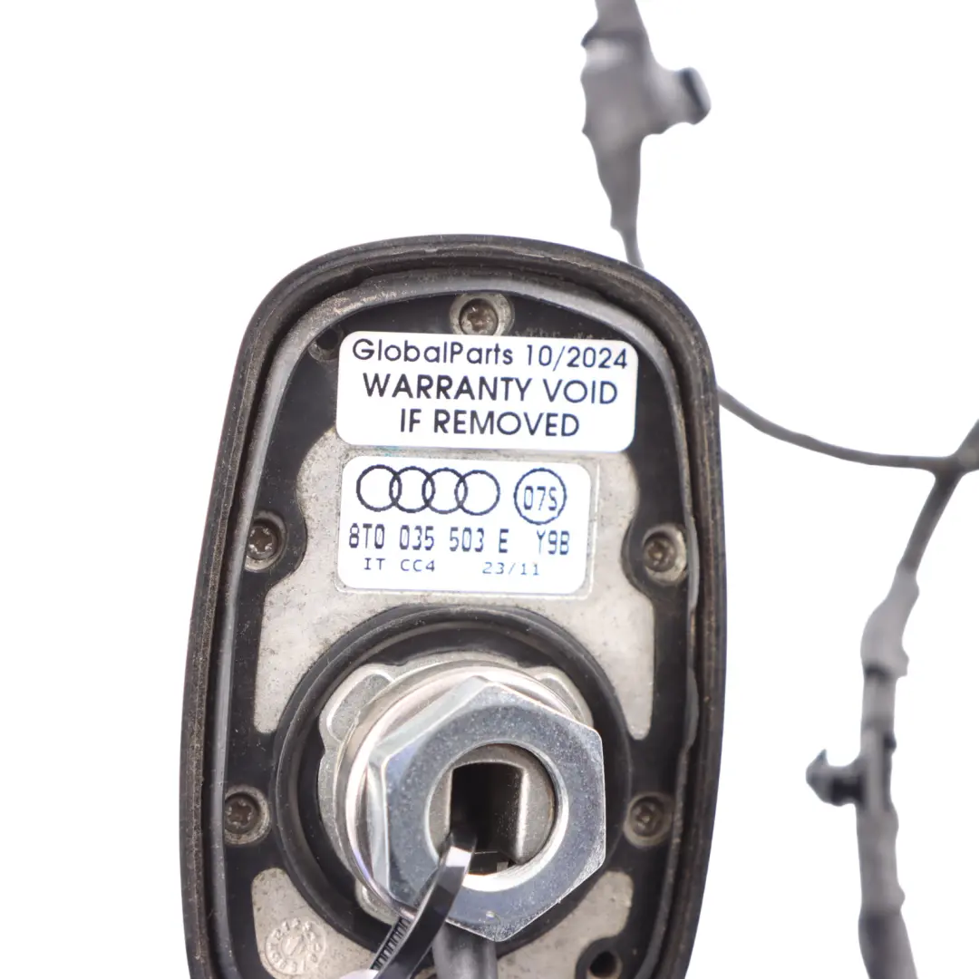 Antenna Amplificatore Pinna di Squalo Top Antenna 8T0035503E per Audi A5 8T con numero di parte 8T0035503F Audi A5 8T Antenna Amplificatore Pinna di Squalo Top Antenna 8T0035503E - SKU 8T0035503F - Numero di parte 8T0035503F