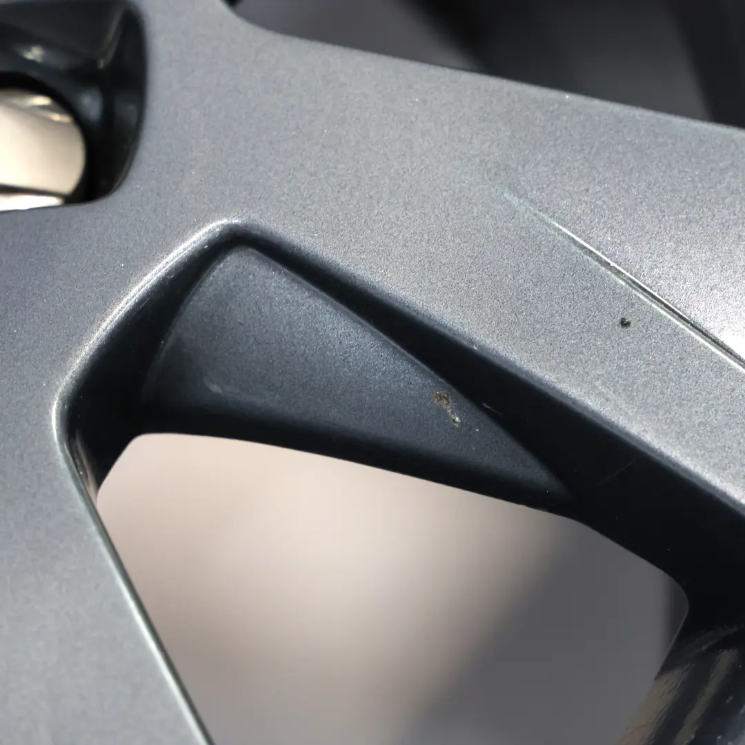 Cerchio In Lega 17" 7.5J ET:28 A 7 Razze per Audi A5 8T con numero di parte 8T0601025C Audi A5 8T Cerchio In Lega 17" 7.5J ET:28 A 7 Razze - SKU 8T0601025C-1 - Numero di parte 8T0601025C