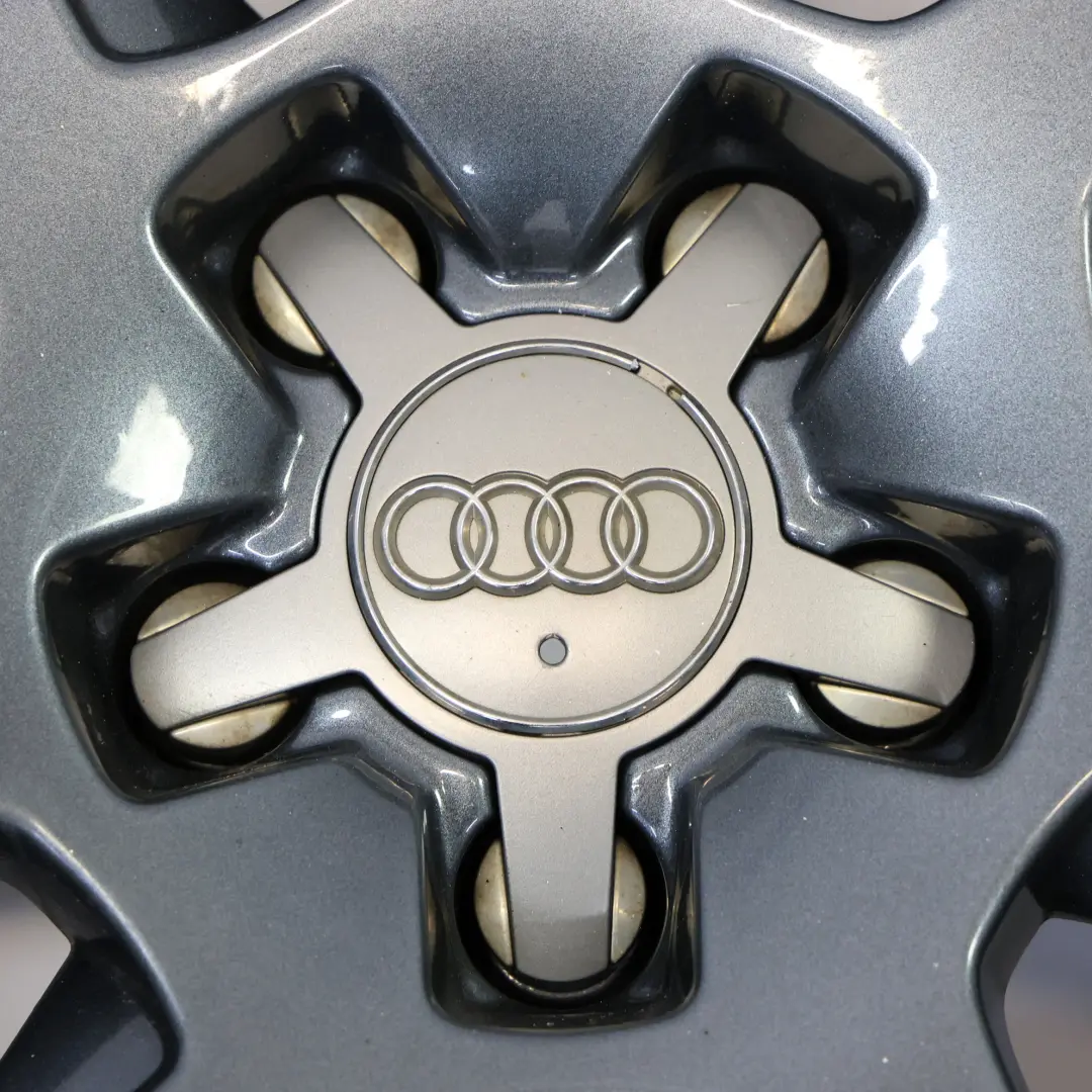 Felga Aluminiowa 17" 7.5J ET:28 7-Ramienna do Audi A5 8T o numerze 8T0601025C Audi A5 8T Felga Aluminiowa 17" 7.5J ET:28 7-Ramienna - SKU 8T0601025C-2 - Numer Części 8T0601025C