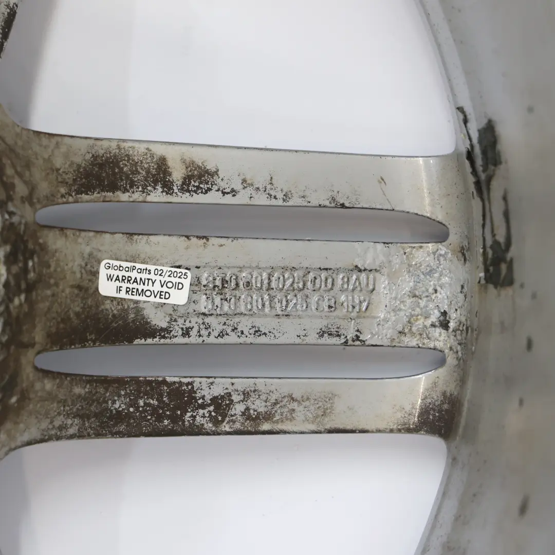 Audi A5 8T Felga Aluminiowa Srebrna 19" 9J ET:33 - SKU 8T0601025DD-1 - Numer Części 8T0601025DD