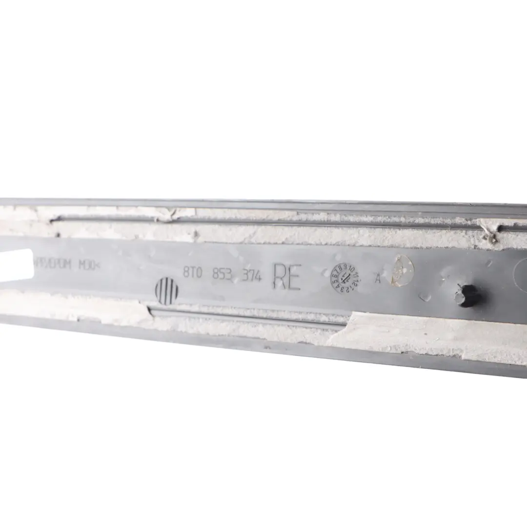 Próg Wewnętrzny Prawy Osłona Panelu S Line do Audi S5 8T Coupe o numerze 8T0853374 Audi S5 8T Coupe Próg Wewnętrzny Prawy Osłona Panelu S Line - SKU 8T0853374 - Numer Części 8T0853374