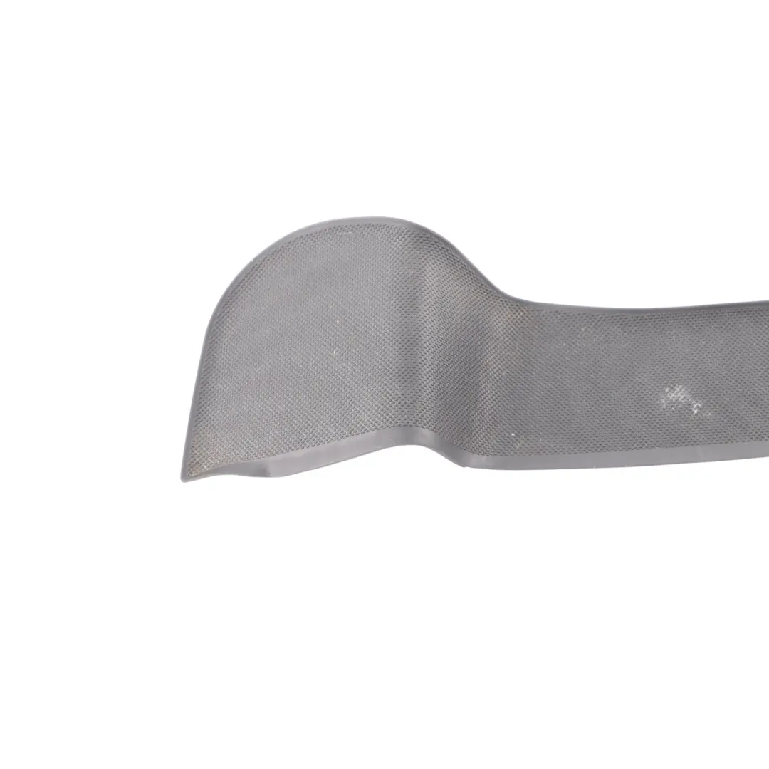 Inserto Porta Tappetino Gomma Pannello Anteriore Destro 8U0868134 per Audi A5 8T con numero di parte 8T0868134 Audi A5 8T Inserto Porta Tappetino Gomma Pannello Anteriore Destro 8U0868134 - SKU 8T0868134 - Numero di parte 8T0868134