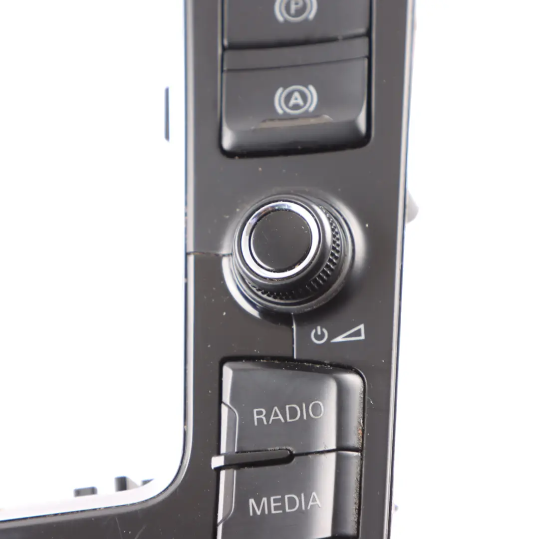 Sat Nav MMI Centre Console Cover Switch Button Block 8T0919609F to Audi A5 8T A4 B8 with Part number 8T0919609G Audi A5 8T A4 B8 Sat Nav MMI Centre Console Cover Switch Button Block 8T0919609F - SKU 8T0919609G - Part number 8T0919609G