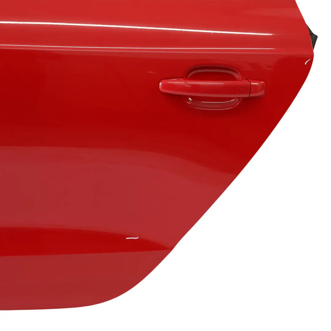 Sportback Puerta Trasera Izquierda Panel Brilliant Red Rojo - Y3J para Audi A5 8T con número de pieza 8T8833051D Audi A5 8T Sportback Puerta Trasera Izquierda Panel Brilliant Red Rojo - Y3J - SKU 8T8833051D-BRR - Número de pieza 8T8833051D