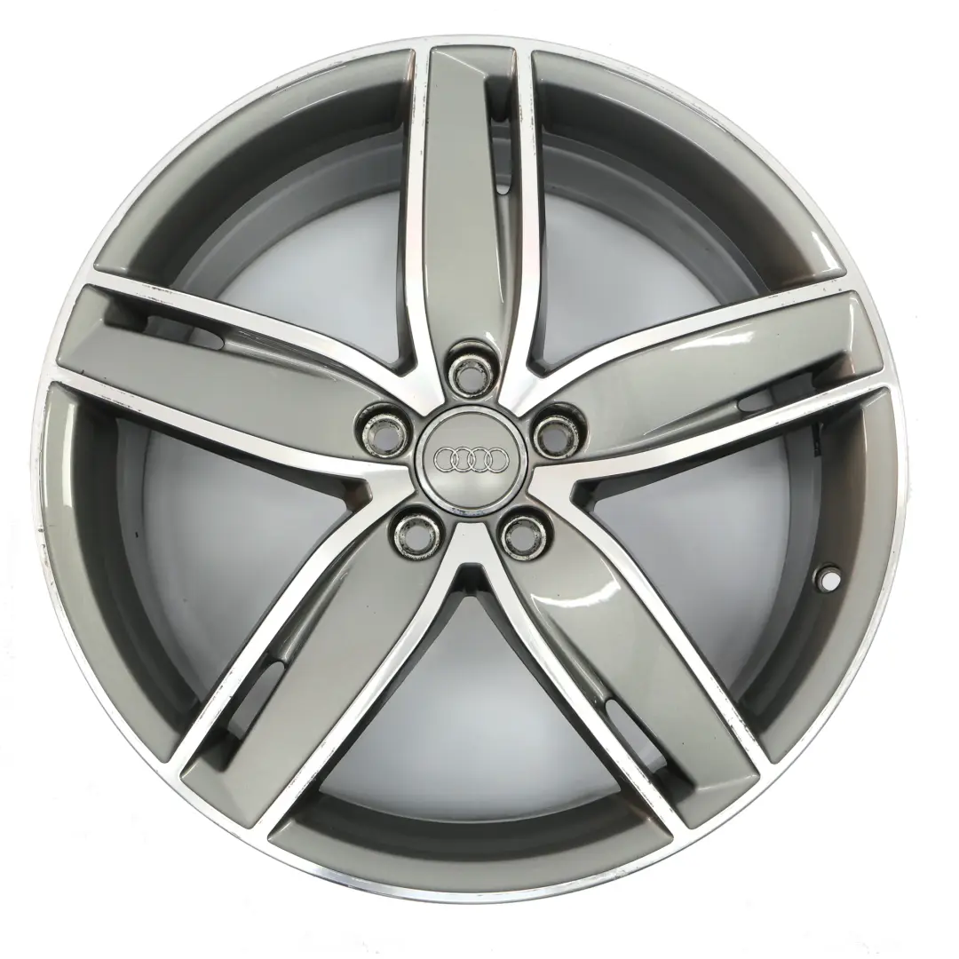 Cerchio In Lega 19" 8J ET:49 Star Spoke per Audi A3 8V con numero di parte 8V0601025AS Audi A3 8V Cerchio In Lega 19" 8J ET:49 Star Spoke - SKU 8V0601025AS-1 - Numero di parte 8V0601025AS