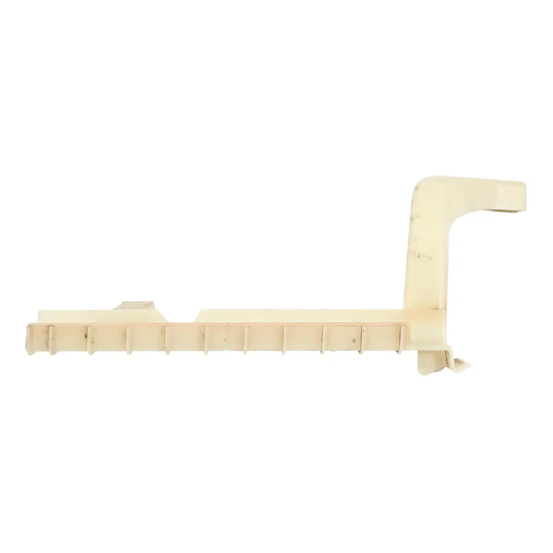 Riel Guía Trasero Puerta Cristal Derecho Soporte Ventana para Audi A3 8V con número de pieza 8V5839068A Audi A3 8V Riel Guía Trasero Puerta Cristal Derecho Soporte Ventana - SKU 8V5839068A - Número de pieza 8V5839068A