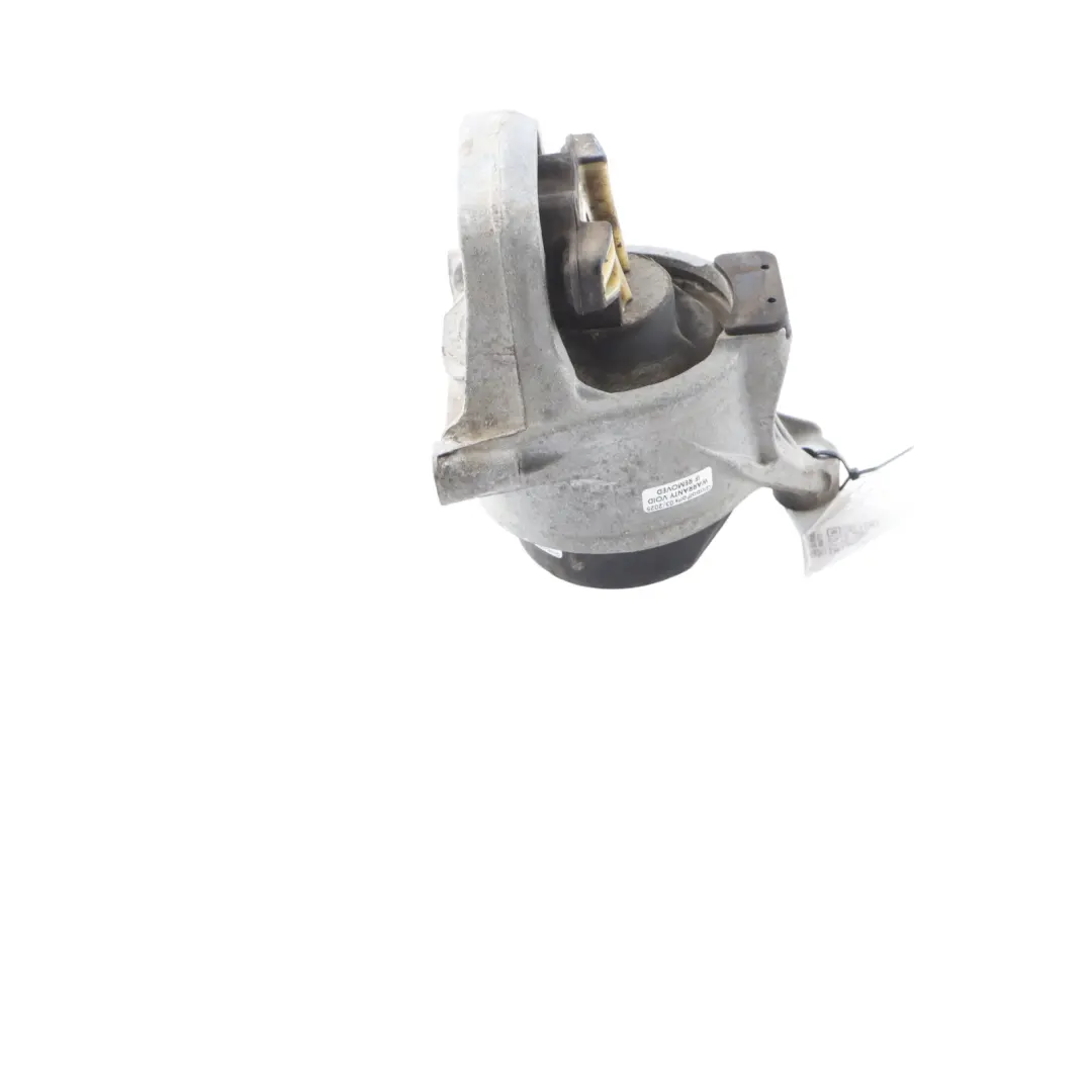 Audi A4 B9 A5 F5 Supporto Motore Sinistro 2.0 TDI - SKU 8W0199371AT - Numero di parte 8W0199371AT
