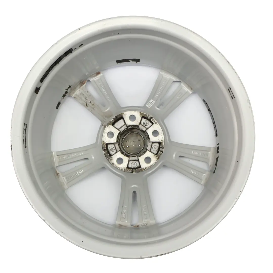 Silberne Leichtmetallfelge 18" 8.5J ET:29 Sternspeiche für Audi A4 B9 8W mit Teilenummer 8W0601025AK Audi A4 B9 8W Silberne Leichtmetallfelge 18" 8.5J ET:29 Sternspeiche - SKU 8W0601025AK-1 - Teilenummer 8W0601025AK