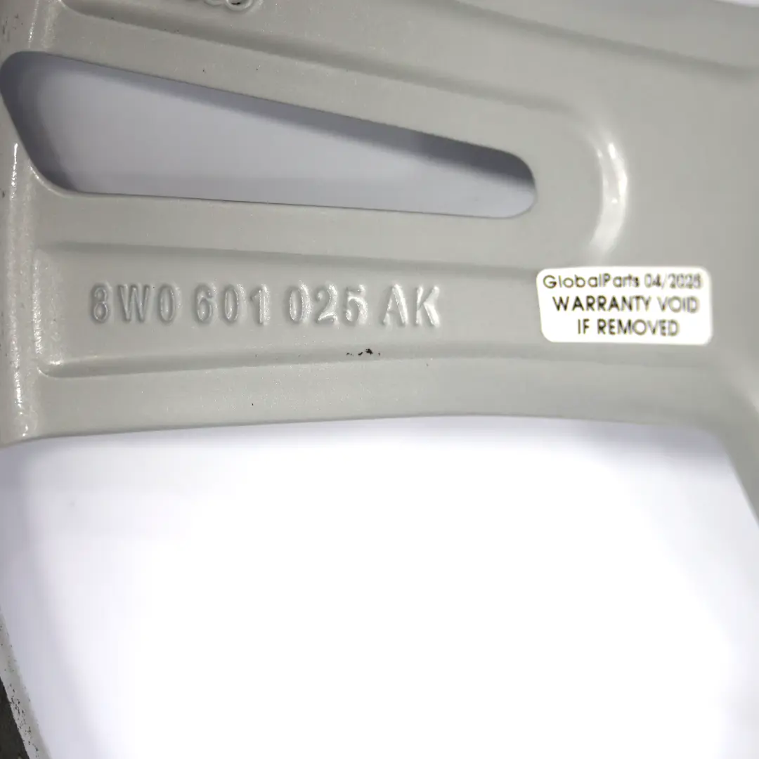 Audi A4 B9 8W Felga Aluminiowa Srebrna 18" 8.5J ET:29 - SKU 8W0601025AK-2 - Numer Części 8W0601025AK
