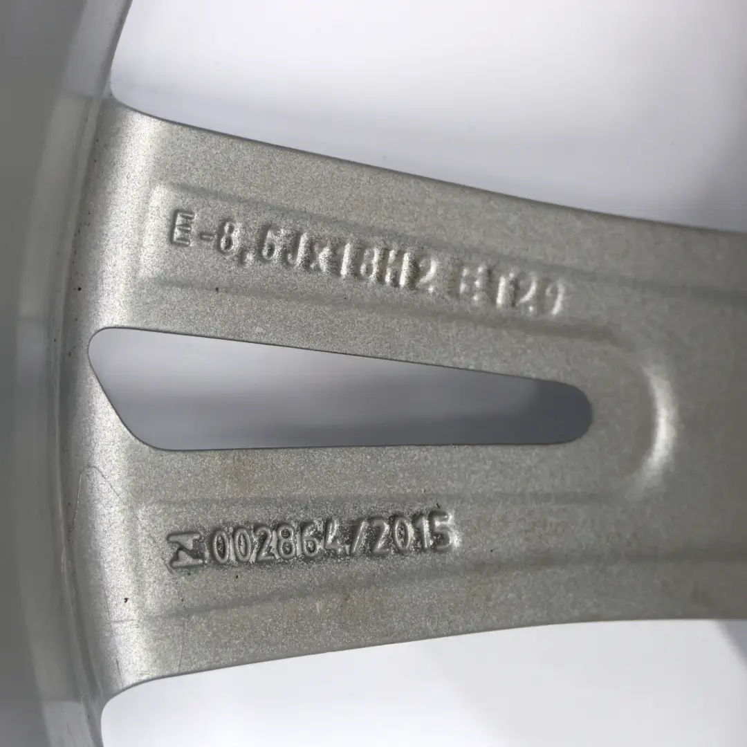 Alloy Rim 18" 8.5J ET:29 Star Spoke to Audi A4 B9 8W Silver Wheel with Part number 8W0601025AK Audi A4 B9 8W Silver Wheel Alloy Rim 18" 8.5J ET:29 Star Spoke - SKU 8W0601025AK-3 - Part number 8W0601025AK