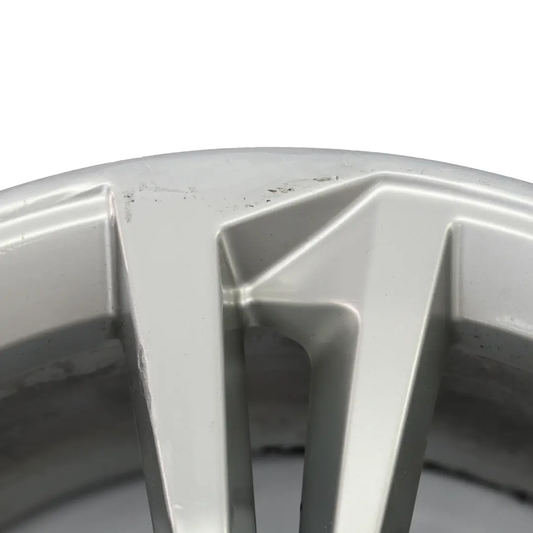 Alloy Rim 18" 8.5J ET:29 Star Spoke Silver to Audi A4 B9 8W Wheel with Part number 8W0601025AK Audi A4 B9 8W Wheel Alloy Rim 18" 8.5J ET:29 Star Spoke Silver - SKU 8W0601025AK-4 - Part number 8W0601025AK