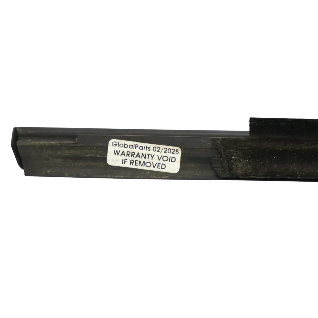 Audi A4 B9 Listwa Zgarniająca Uszczelka Szyby Lewy Tył - SKU 8W0853763D - Numer Części 8W0853763D