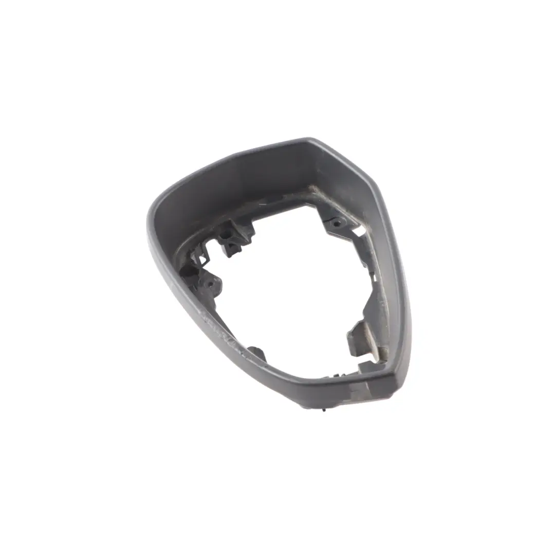 Couvercle de rétroviseur gauche pour Audi A4 B9 à propos du numéro de pièce 8W0857239 Audi A4 B9 Couvercle de rétroviseur gauche - SKU 8W0857239 - Numéro de pièce 8W0857239