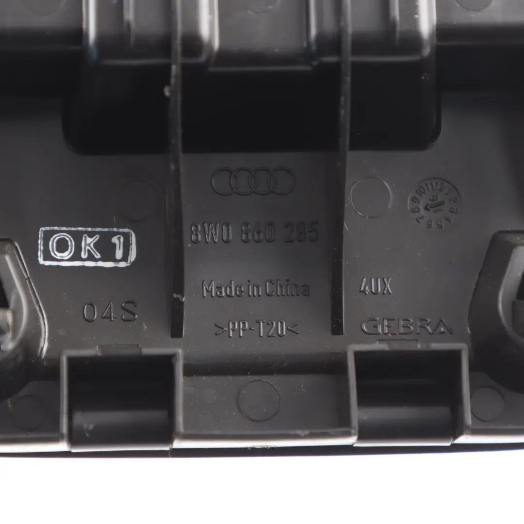 Support Triangle Signalisation D'Urgence pour Audi A5 F5 à propos du numéro de pièce 8W0860285 Audi A5 F5 Support Triangle Signalisation D'Urgence - SKU 8W0860285 - Numéro de pièce 8W0860285