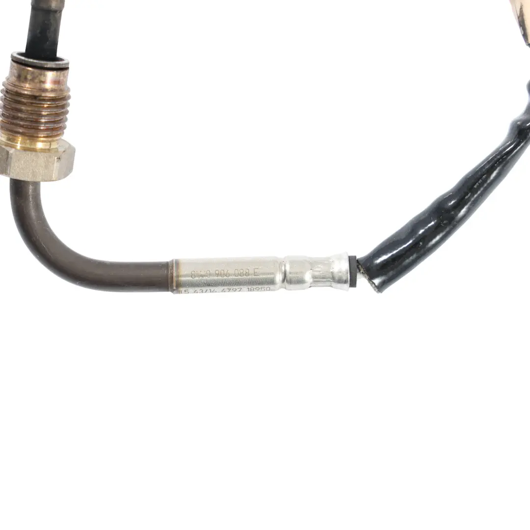Abgas Temperatur Sensor für Audi A4 B9 2.0 TDI Diesel mit Teilenummer 8W0906088E Audi A4 B9 2.0 TDI Diesel Abgas Temperatur Sensor - SKU 8W0906088E - Teilenummer 8W0906088E